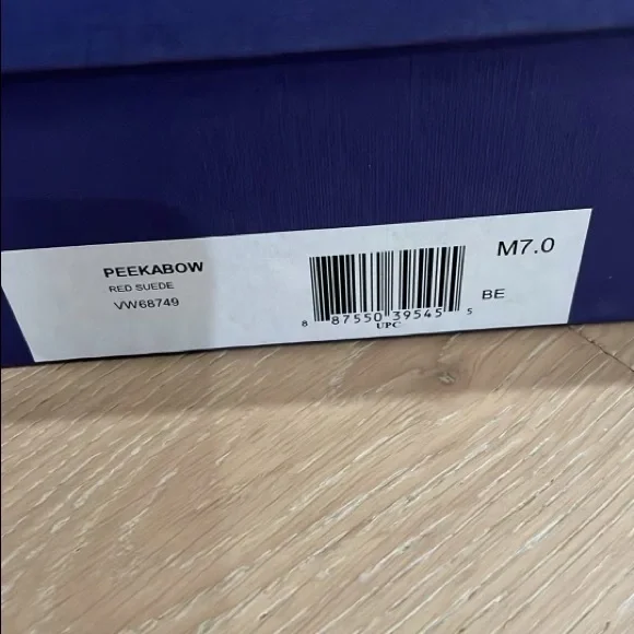 Stuart Weizman peakabow red pump size 37 - Picture 9 of 12